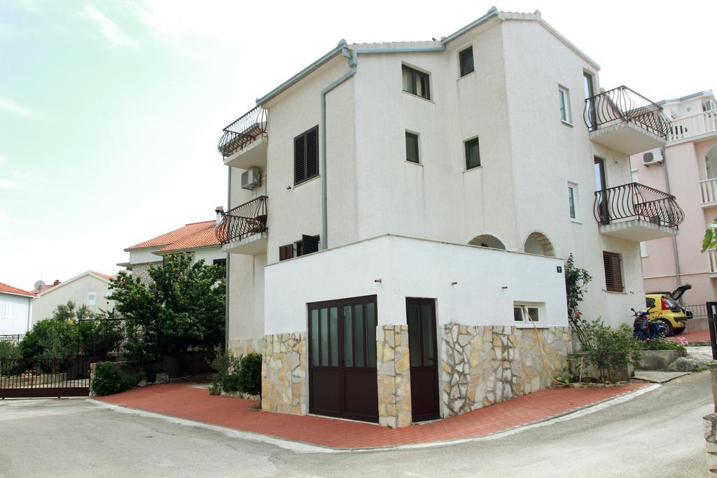 Apartments Sanader Okrug Gornji Exterior foto