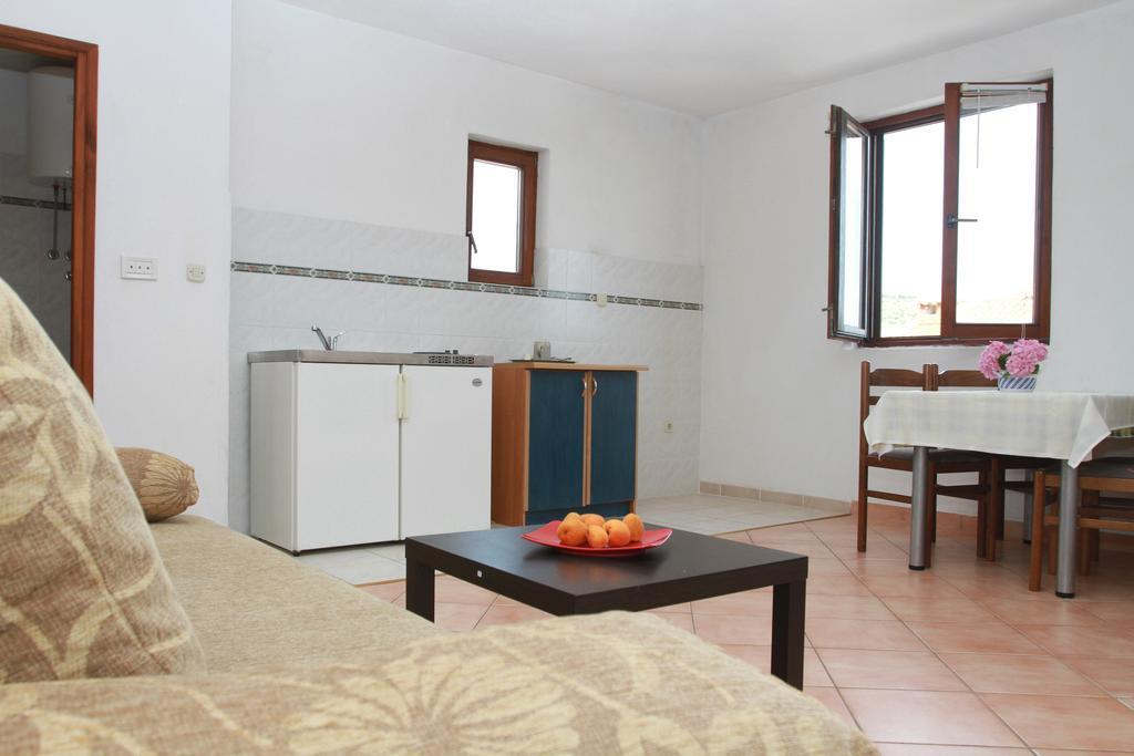 Apartments Sanader Okrug Gornji Habitación foto
